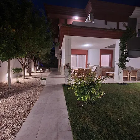 Limon Cicegi Alacati - Serkan's Villa
